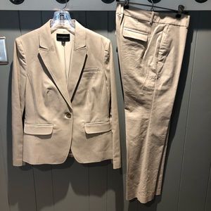 Banana Republic women’s suit